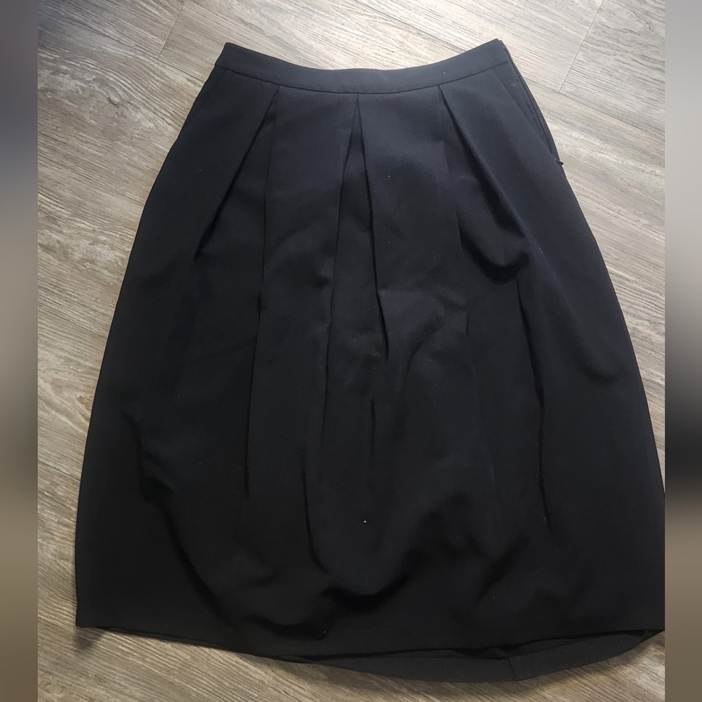 Chelsea28 Classic Black Midi Skirt